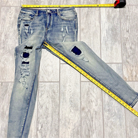 Ashley Stewart NWT Jeans Size 12 Ripped Edgy Skinny Medium Blue Wash Distressed - Picture 7 of 11